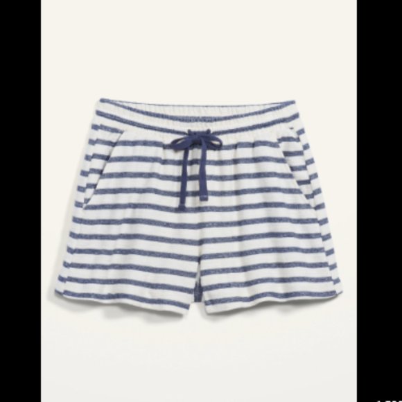 High-Waisted Cali-Fleece Terry Shorts for Women - Picture 2 of 5